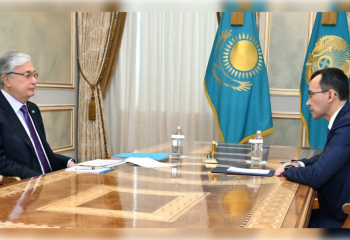 Глава государства принял Председателя Сената Маулена Ашимбаева