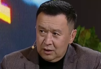 «Жүрегіме тамыр салды»: Сәбит Әбдіхалықов жер сілкінісінен кейін ауруханадан шықты