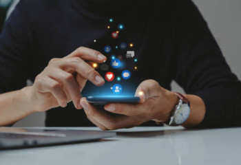 Facebook пен Instagram желілері қайта іске қосылды