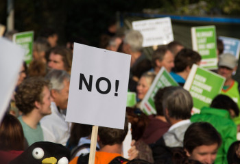Европейский пример: почему пересматривают законы о митингах?