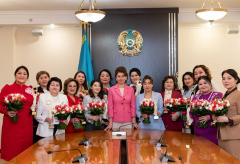 «Ару Ана» вдохновляет: в Астане чествуют победителей республиканского конкурса лучших женских проектов