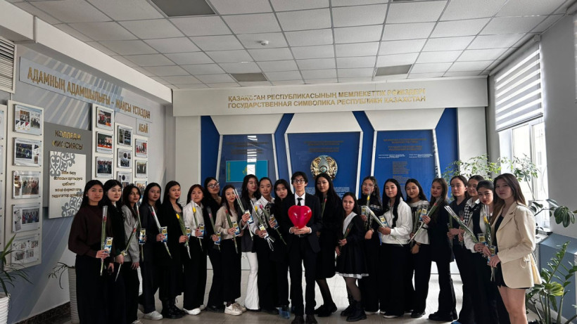  кейіпкердің жеке мұрағатынан 