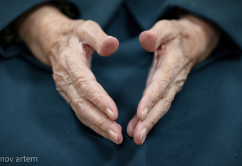 100 жастағы әжей ұзақ өмір сүрудің сырын айтты