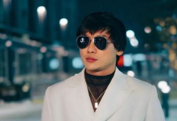 Қайрат Нұртас алматылық ару қыздарға 4 мың қызғалдақ таратты