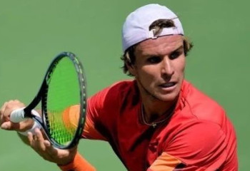 Дмитрий Попко пробился в четвертьфинал турнира в Бразилии