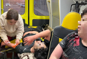 Атырау мұздың опырылуынан екі жасөспірім суға түсіп кетті