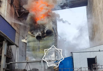 Элеватор загорелся в ВКО