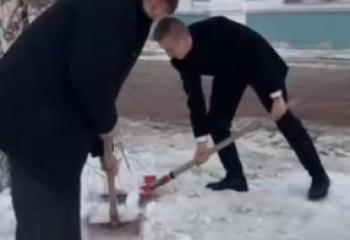 Қостанайлық студенттер коммуналдық қызметкерлерге көмектесті