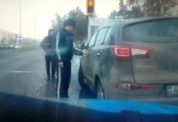 Қарағандылық полицейлер инсульт алған жүргізушіні құтқарды