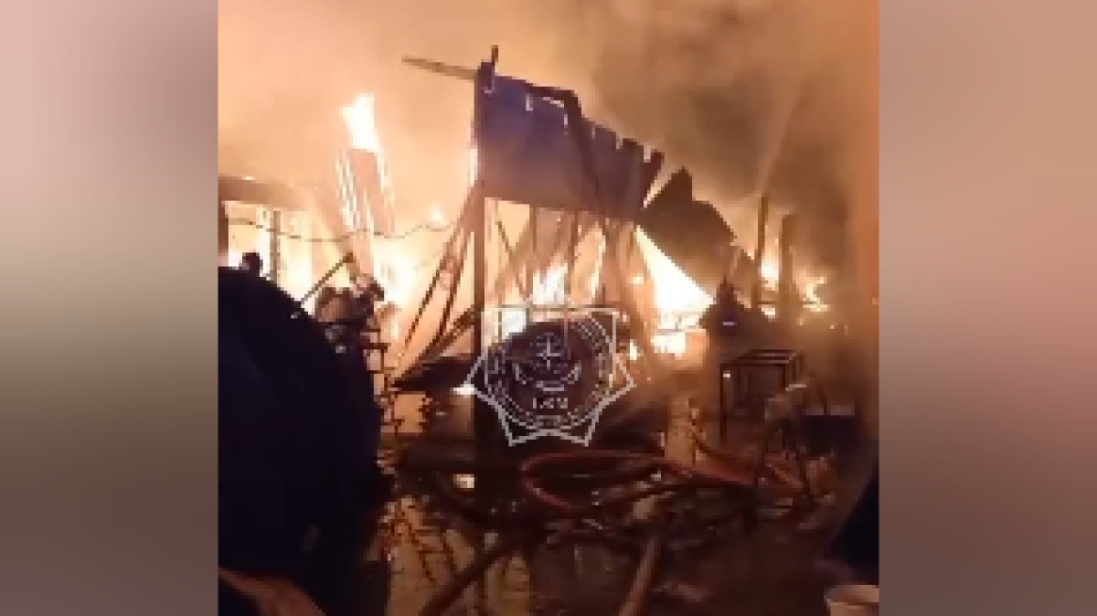 В Алматинской области загорелся столярный цех