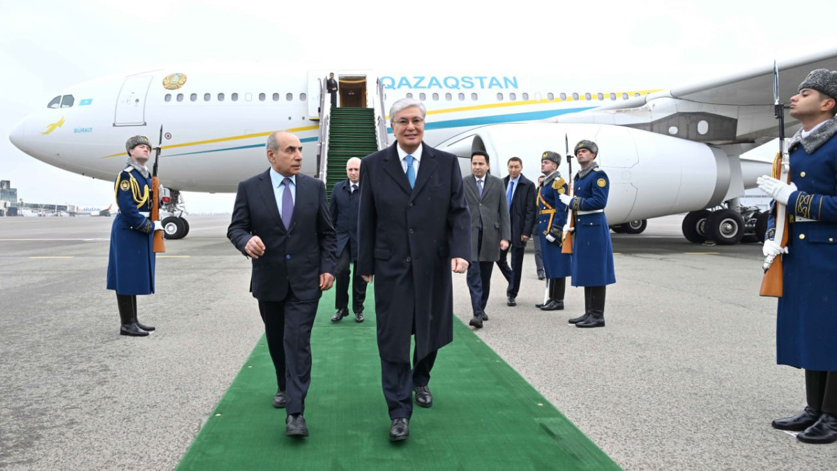 Президент Касым-Жомарт Токаев прибыл с государственным визитом в Азербайджанскую Республику