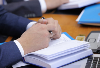 Салықшы салық декларациясын тапсырғандардың атына несие рәсімдеген