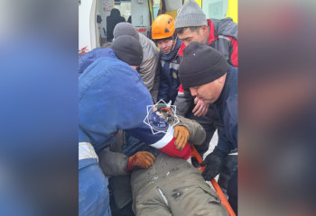 Мужчина упал в шахту лифта на стройке в Актобе