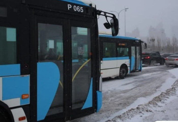 Астанада ауа райына байланысты бірнеше бағыттағы қоғамдық көлік қозғалысы тоқтатылды