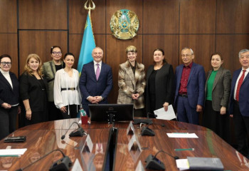 First Vice Minister of Education of Kazakhstan meets with representatives of Webster University