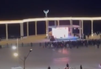 «Ұят болды». Роза Рымбаеваның концерті желіде қызу талқыға түсті