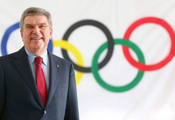 Head of the International Olympic Committee congratulates Gennady Golovkin on his election to new position