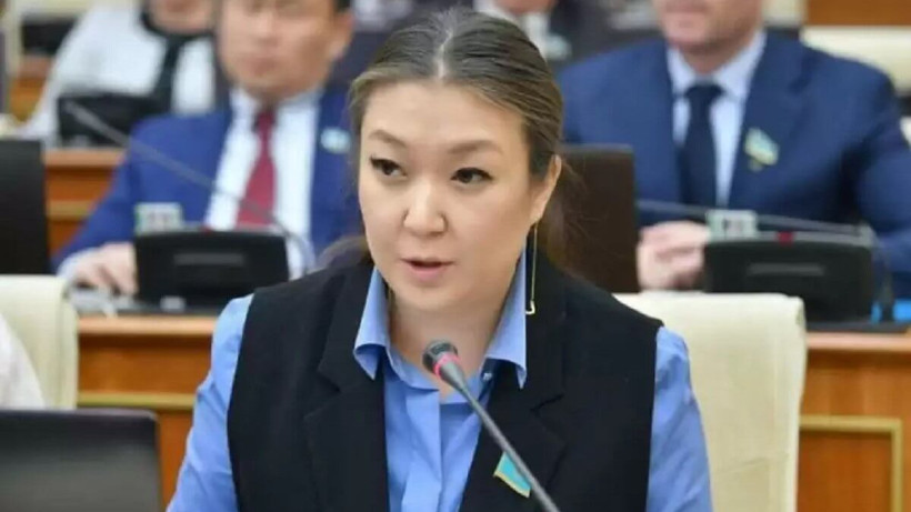  instagram.com/zakiyevadinara 