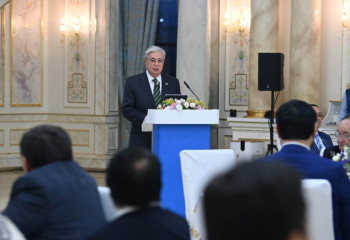 Президент атынан Ұлттық құрылтай қатысушыларына ауызашар берілді
