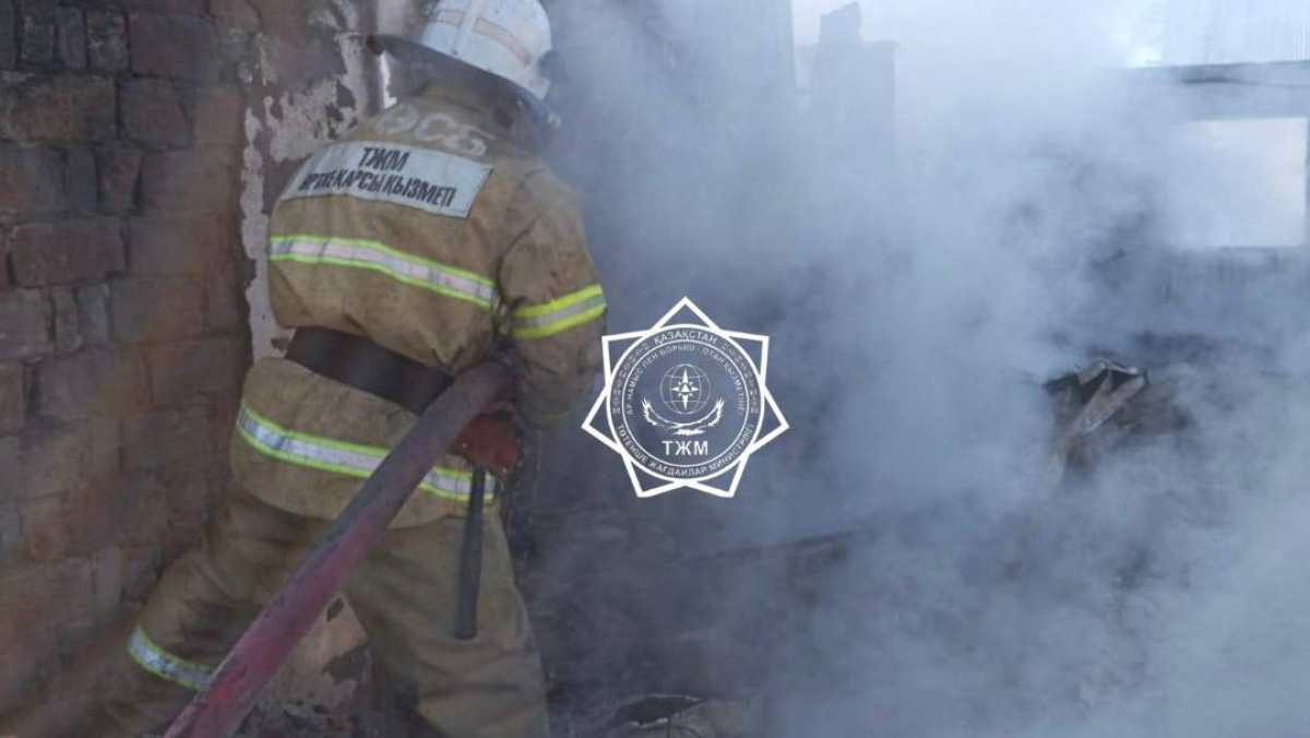 Пожар из-за неисправной печи вспыхнул в области Жетысу
