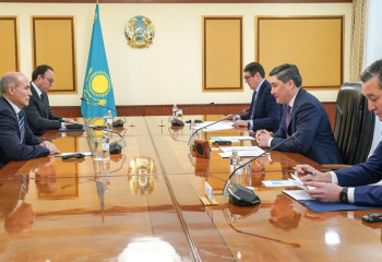 Olzhas Bektenov discussed future prospects for increasing oil and gas production with Shell PLC Executive Vice President Peter Costello