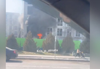 Недостроенный ЖК горел в Алматы