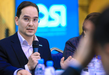 Сарапшы: Демократиялық жүйе құру үшін парламенттің қос палаталы болуы маңызды