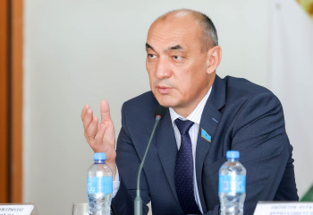 Елімізде асырап алған балаларды балалар үйіне қайтару дерегі артқан – депутат