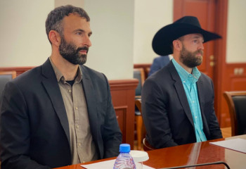 Америкалық ковбойлар көкпардан бақ сынайды