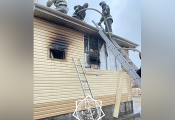 Дома загорелись в ряде регионов страны