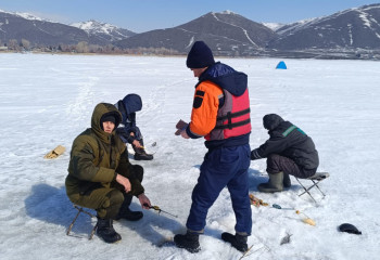 Спасатели ВКО прошли по тонкому льду