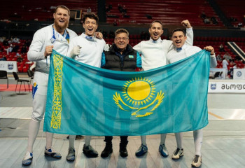 Мужская сборная Казахстана по фехтованию на шпаге квалифицировалась на Олимпиаду-2024