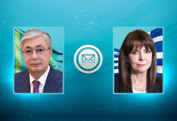 Мемлекет басшысы Грекия Президентін Тәуелсіздік күнімен құттықтады