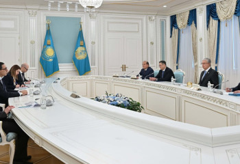 Глава государства принял министра иностранных дел Республики Кипр Константиноса Комбоса