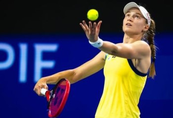 Елена Рыбакина вышла в четвертьфинал турнира в Майами