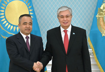 Tokayev meets with Chairman of XUAR