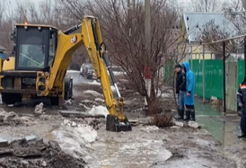 Оралда әкімдік ғимараты мен үйлерді су басты