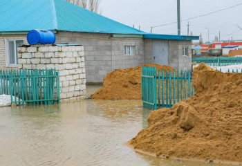 Ақтөбеде су тасқынынан келген шығынды анықтау үшін комиссия құрылды
