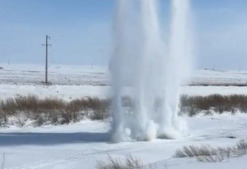 СҚО-да су тасқынының алдын алу үшін мұзды ұсақтау жұмыстары жүргізілді