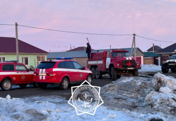 Как казахстанские спасатели борются с паводками