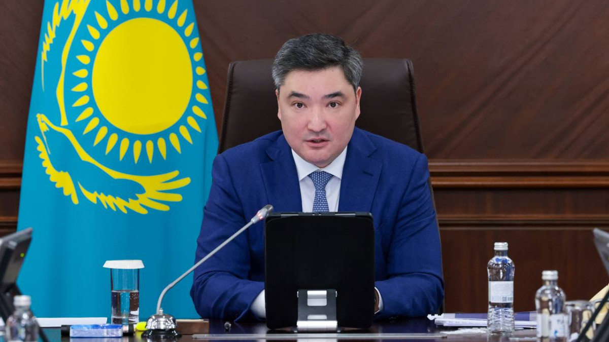 Kazakh PM Olzhas Bektenov informed about flood control works in progress
