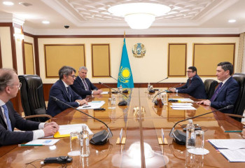 Олжас Бектенов обсудил с Лукой Виньяти из ENI работу на Карачаганаке и Кашагане, а также проекты ВИЭ