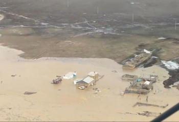 За ночь летчики армейской авиации эвакуировали ещё около 140 человек в Костанайской области