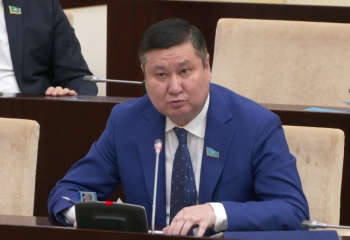 Сенатор ұлттық құндылықтарды сақтау туралы мәселені көтерді