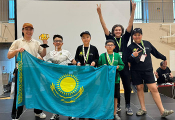 Қазақстандық оқушылар робототехникадан халықаралық чемпионатта рекорд орнатты