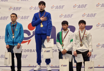 Қазақстаннан шыққан әлем чемпионы Бакуде күміс жүлдегер атанды
