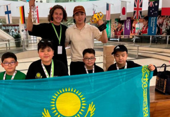 Қазақстандық оқушылар робототехникадан халықаралық чемпионатта рекорд орнатты