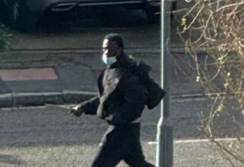 Лондонда мигрант пойыз жолаушысын пышақтады