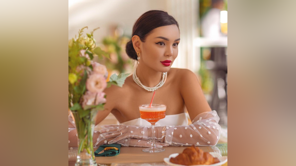  instagram/djurinskaya 
