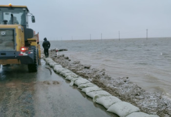 Дороги перекрыли в 6 регионах страны